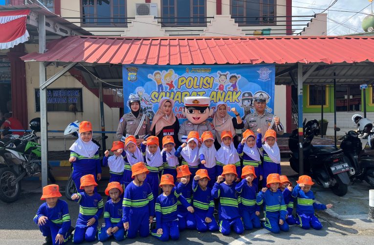 Satlantas Polresta Tanjungpinang Edukasi Tertib Lalu Lintas kepada Murid TK Ash – Shalihah dalam Operasi Zebra Seligi 2024