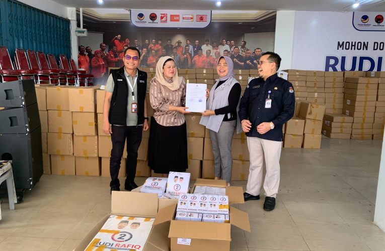 Tim Pemenangan Rudi-Rafiq Terima 375.000 Bahan Kampanye dari KPU Kepri