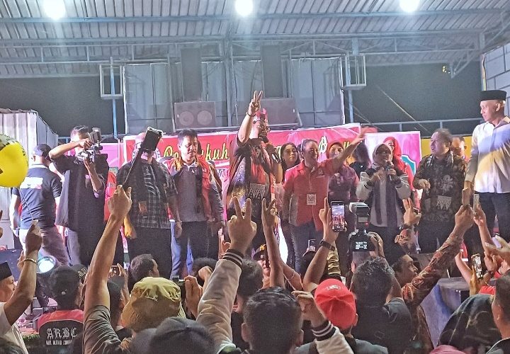 Sambut Pemimpin Baru Kepri, Ribuan Warga Sagulung & Batuaji Elu-elukan Rudi-Rafiq 