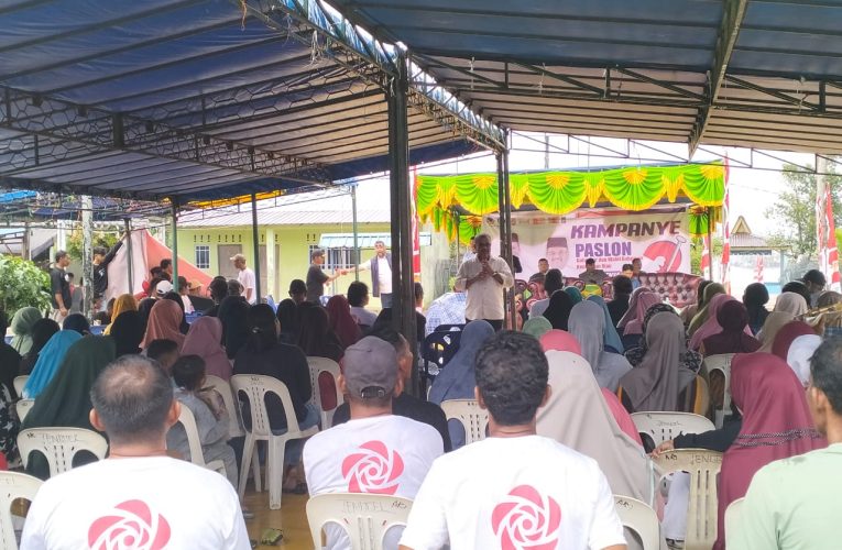 Guyuran Hujan Dihadapi Warga Bintan Pesisir, Demi Tetap Bersama Rudi-Rafiq