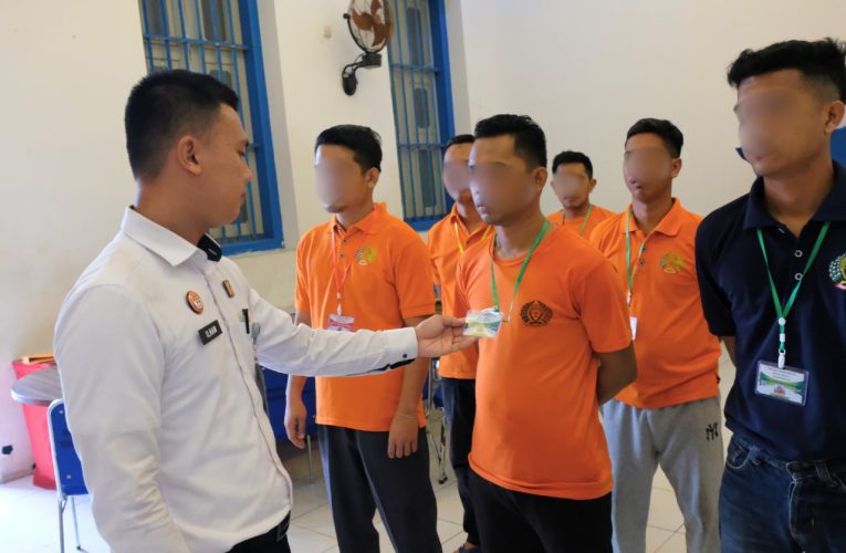 Inovasi Baru: CPNS Rutan Tanjungpinang Perkenalkan ID Card untuk Tamping, Tingkatkan Keamanan dan Pengawasan