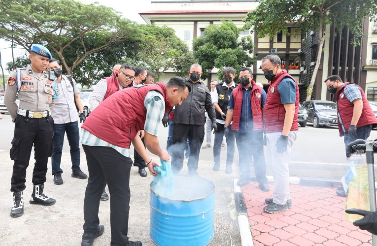 Polda Kepri Musnahkan 2,1 Kg Sabu, 5,5 Kg Ganja, dan 638 Butir Ekstasi Hasil Pengungkapan Kasus Narkoba