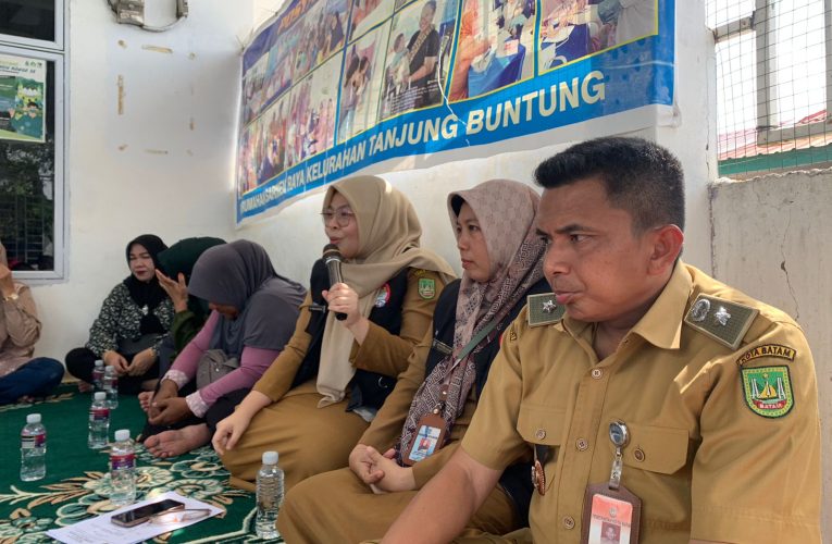 Puskesmas Tanjung Buntung Gelar Pertemuan Rutin dengan Kader Posyandu Mawar 34