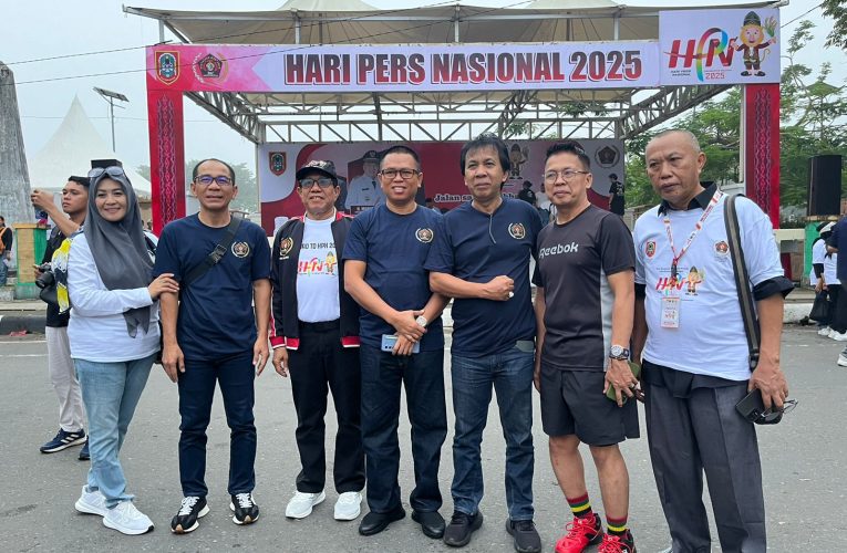 PWI Kepri Meriahkan Jalan Sehat dan Bhakti Sosial di HPN 2025 Kalsel