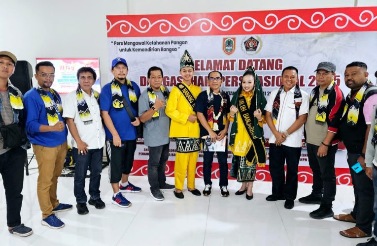 Delegasi PWI Kepri Disambut Meriah di HPN 2025 Kalsel
