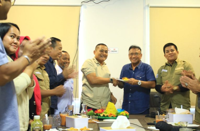 SMSI Kepri Peringati HPN 2025 dengan Potong Tumpeng Serentak