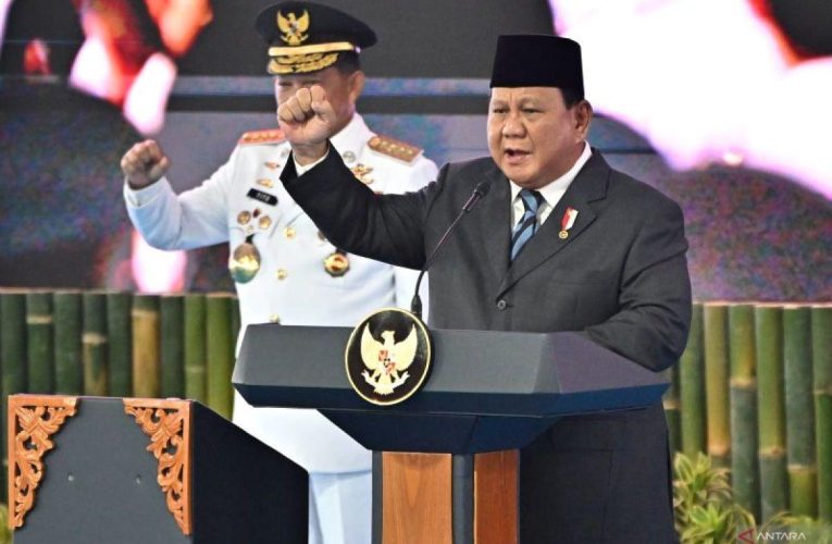 Presiden Prabowo : Gubernur, Bupati dan Walikota Pelayan dan Abdi Masyarakat