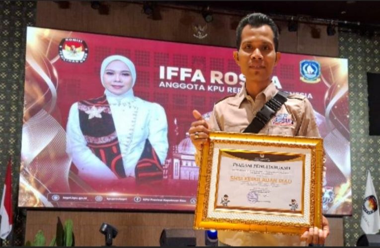 KPU Kepri Berikan Penghargaan kepada SMSI Kepri atas Dukungan Suksesnya Pilkada 2024