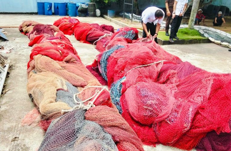 Badan Pemulihan Aset Hibahkan Jaring Ikan Purse Seine Kapal Ex-Vietnam kepada Universitas Hasanuddin