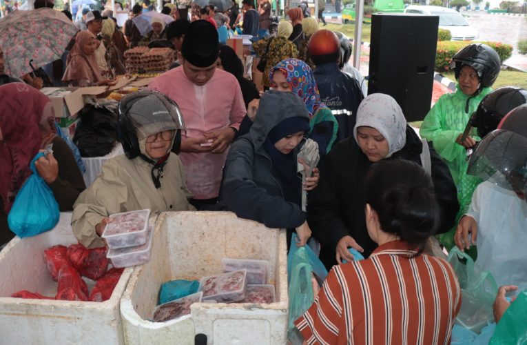 Kejati Kepri dan IAD Wilayah Kepri Gelar Pasar Murah Ramadhan untuk Bantu Perekonomian Masyarakat