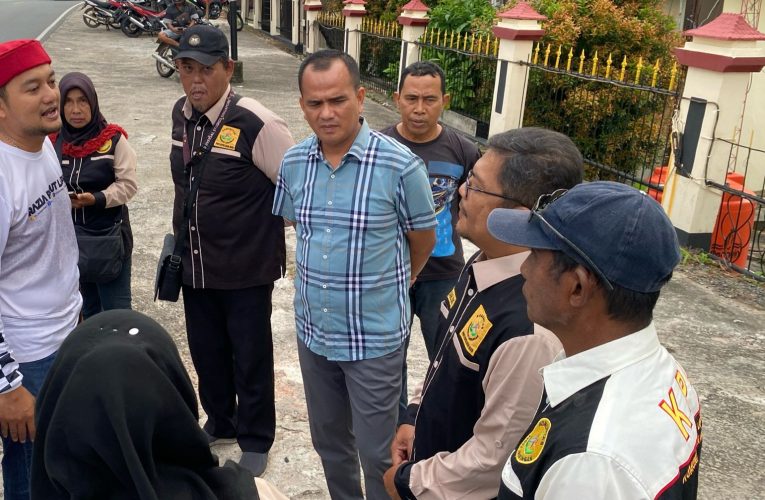 Polisi Bagikan Paket Sembako kepada KPL Tanjungpinang, Tebar Kebaikan di Bulan Ramadan