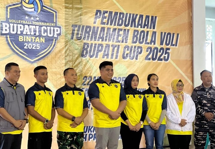 Dandim 0315/Tanjungpinang Hadiri Pembukaan Turnamen Bola Voli Bupati Cup Bintan 2025