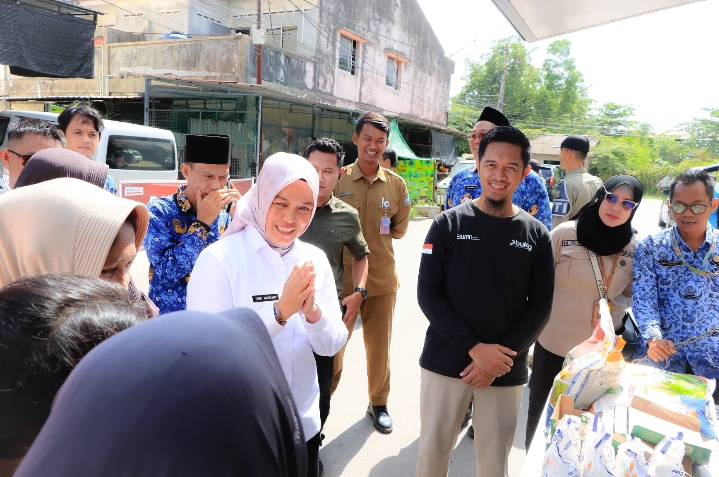 Jelang Idul Adha 1446 H, Wakil Bupati Bintan Tinjau Pasar Murah di Tanjung Uban
