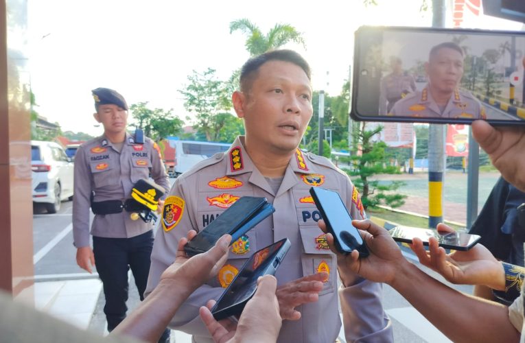 Kasus Pemalsuan Sertifikat Tanah, Enam Tersangka Diangkut ke Polda Kepri dengan Pengawalan Ketat