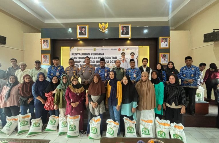 Dandim 0315/Tanjungpinang Hadiri Penyaluran Perdana Bantuan Pangan Pemerintah Tahap I Alokasi Juni–Juli 2025