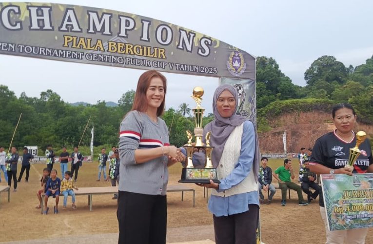 Girls SCV Sunggak Juara Open Turnamen Sepak Bola Wanita ke-V di Genting Pulur