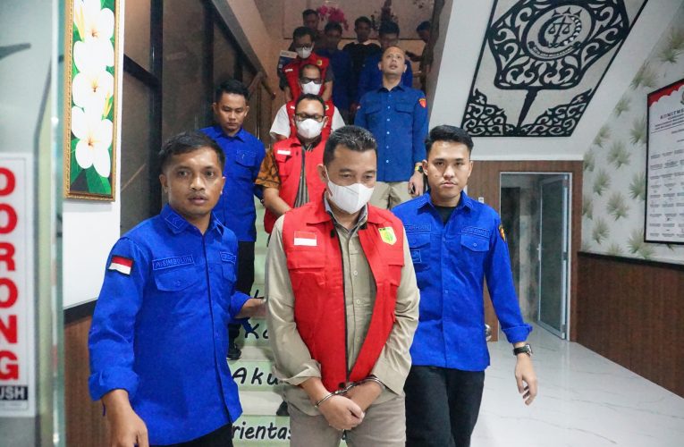 Empat Tersangka Resmi Ditetapkan dalam Kasus Dugaan Korupsi PNBP Jasa Kepelabuhan di Bintan