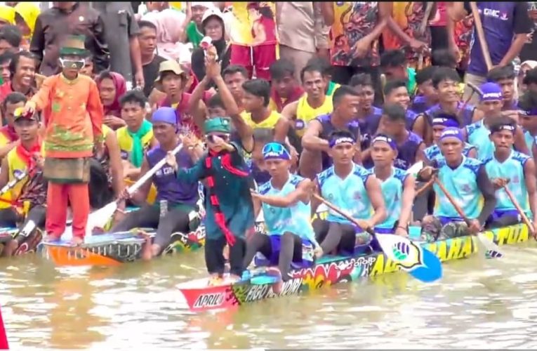 Wapres Gibran Buka Festival Pacu Jalur 2025 di Riau, Tradisi Lokal yang Mendunia