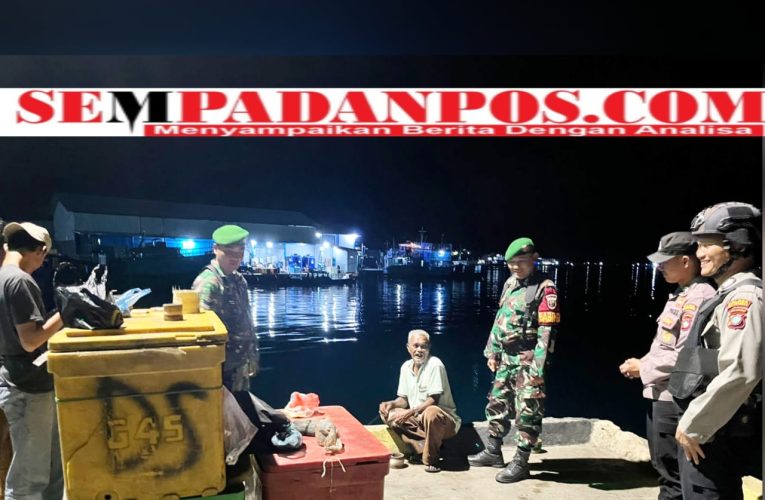 TNI-Polri Sinergi Jaga Kamtibmas, Koramil 02/Tarempa dan Polsek Siantan Gelar Patroli Gabungan