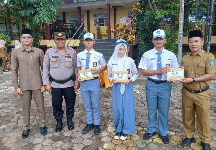 Polresta Tanjungpinang Gelar Penyuluhan di SMAN 2, Edukasi Siswa tentang Kenakalan Remaja dan Bahaya Narkoba