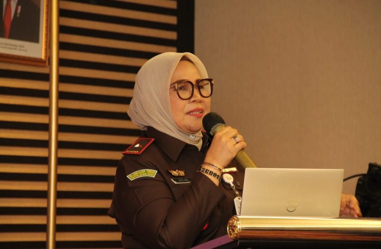 Wakajati Kepri Narasumber dalam Bimtek Kemenhub RI di Batam, Tekankan Pentingnya Penataan dan Pengelolaan Rumah Negara Secara Tertib
