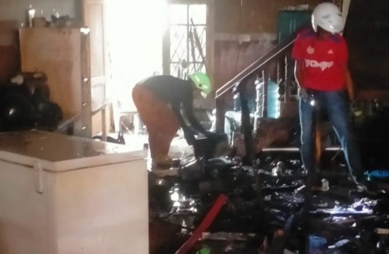 Ruko di Bawah Flyover Kedai Kopi Hawaii Tanjungpinang Hangus Terbakar, Diduga Akibat Kebocoran Gas