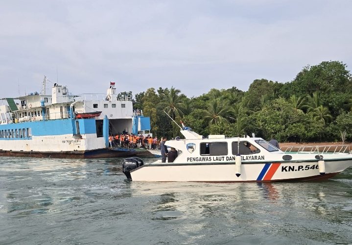KMP Trisakti Adinda Kandas di Perairan Pulau Kasam, 170 Penumpang Selamat Dievakuasi