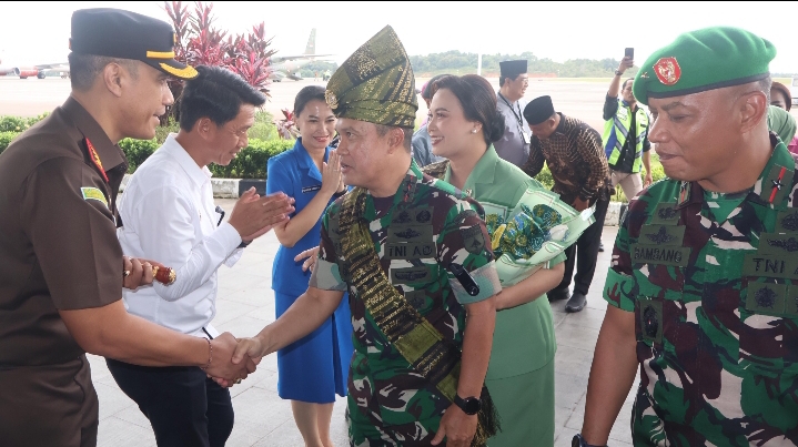 Pangdam XIX/TT Mayjen TNI Agus Hadi Waluyo Lakukan Kunjungan Kerja Perdana ke Korem 033/Wira Pratama