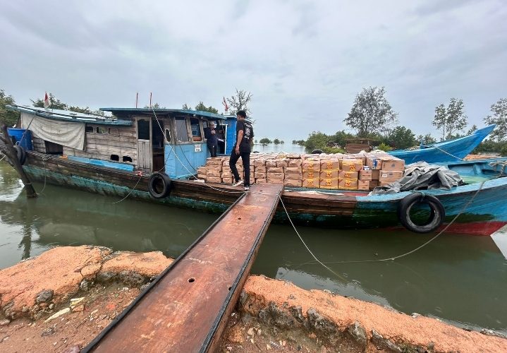 Sinergi Bea Cukai dan Forkopimda Batam Berhasil Amankan Barang Diduga Ilegal di Pelabuhan Tanjung Sengkuang
