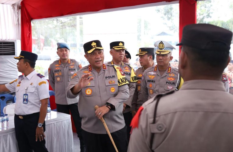 Kapolda Kepri Tinjau Pos Pam dan Pos Terpadu Operasi Lilin Seligi 2025 di Tanjungpinang dan Bintan