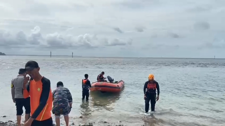 Nelayan Hilang Saat Mencari Ketam di Perairan Berakit, Tim SAR Gabungan Lakukan Pencarian