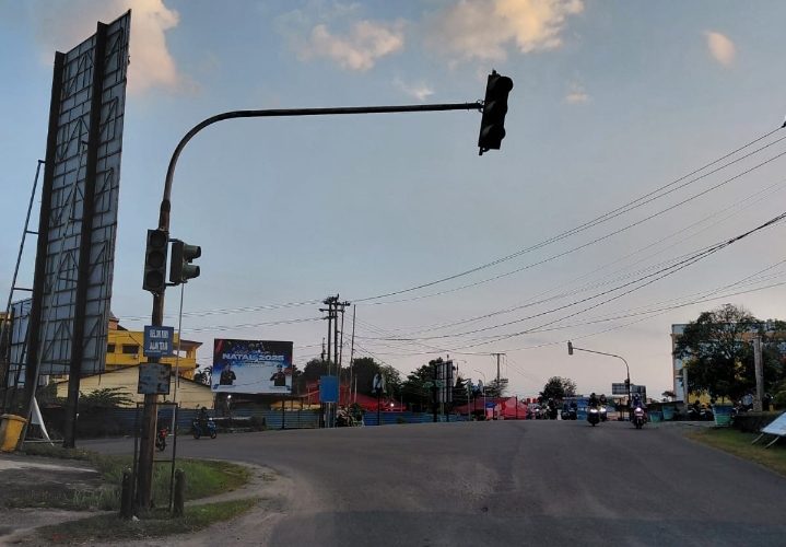 Traffic Light Simpang Makam Pahlawan Tanjung Uban Rusak Sepekan, Dishub Bintan Diminta Segera Bertindak