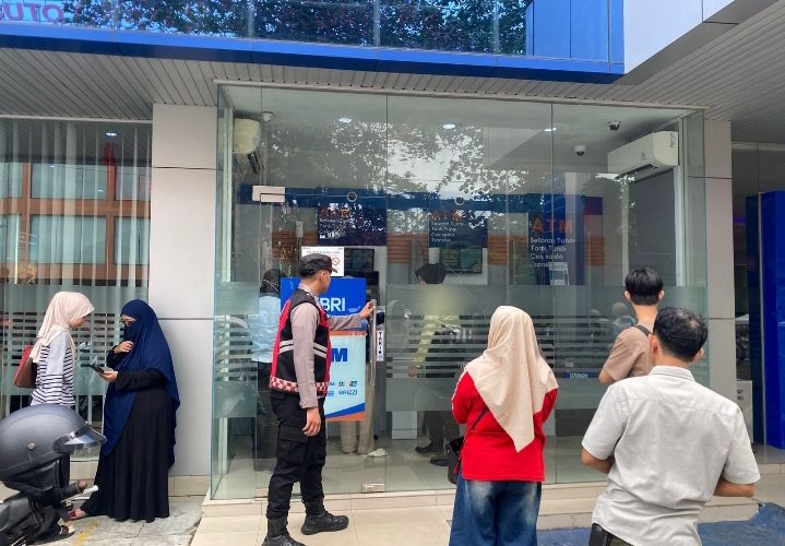 Patroli Sinar Biru Polsek Tanjungpinang Kota Antisipasi 3C Jelang Idul Fitri 1447 H