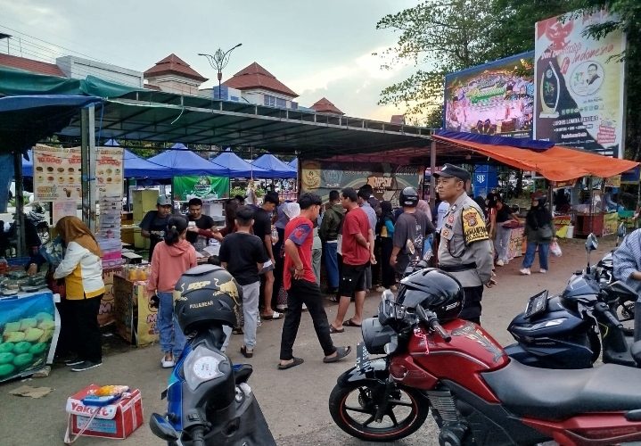 Polsek Tanjungpinang Timur Amankan Bazar Ramadan dan Pasar Tumpah di Bintan Center