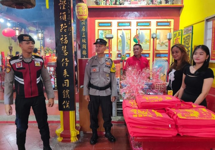 Polsek Tanjungpinang Kota Amankan Sembahyang Keselamatan HUT ke-311 Kelenteng Nguan Thiang Sian Tih di Senggarang