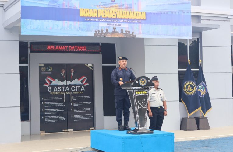 Gandeng BNN dan TNI-Polri, Lapas Narkotika Tanjungpinang Ikrar Bersih Halinar dan Razia 19 Kamar Hunian