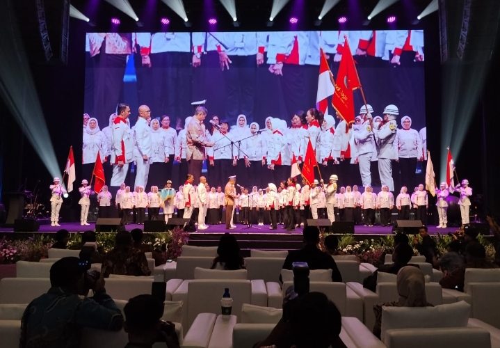 Mandat Baru dari Djakarta Theater: Menjaga Gizi dan Kas Desa