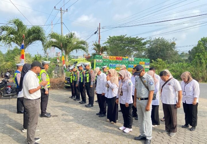 Satlantas Polres Bintan Tertibkan Pengendara dan Periksa Pajak Kendaraan, 30 Pelanggar Diberi Teguran