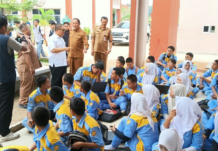 SMKN 8 Batam Over Kapasitas, Pemprov Kepri Dorong Pembelajaran Dua Shift