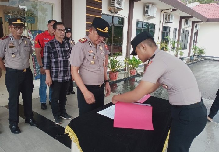 Seluruh Personel Polres Bintan dan Polsek Jajaran Teken Pakta Integritas Bebas Narkoba
